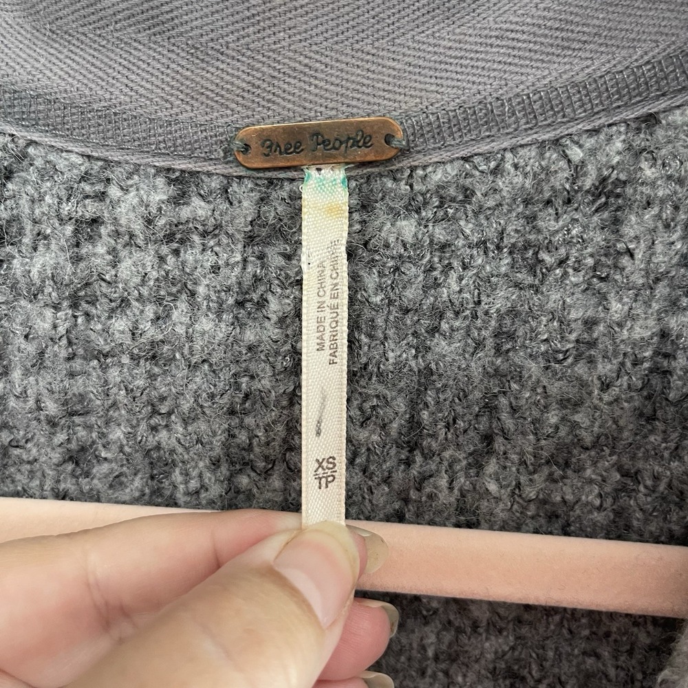 Free People Sweater Cardi Jacket Sz XS - Picture 5 of 7